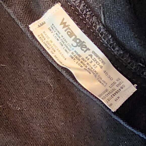 Men's Wrangler Jeans - Big and Tall (44x32) - Picture 1 of 5